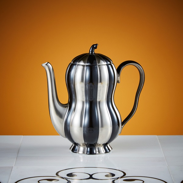 bacha-coffee-pot-hoffmann-black-and-platinum-550ml-1000x1000
